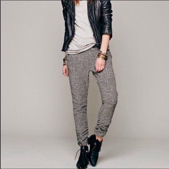FREE PEOPLE Milo Metallic Shimmer Knit Jogger Pants - Picture 1 of 13